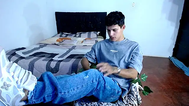 freddy romas online show from September 2025 01:55:01 AM