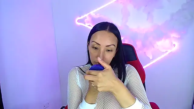 yaralyminjo2 online show from January 2025 02:21:02 PM