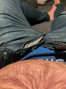 mrniceguy198 online show from December 2025 09:00:02 PM