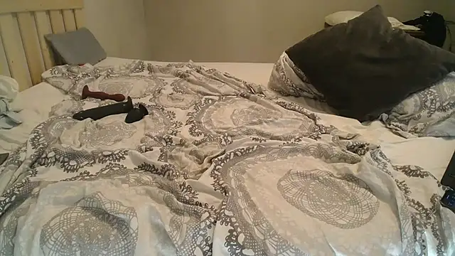 33  Max online show from February 2026 09:41:01 PM