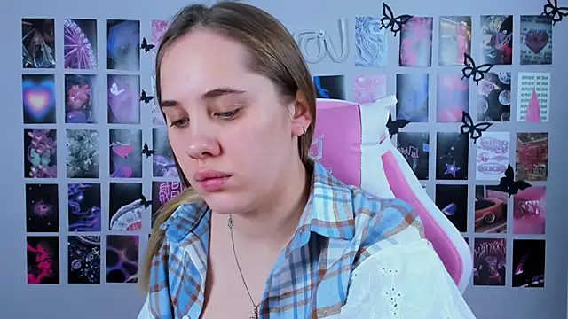 MiaMilas online show from February 2025 06:20:01 AM