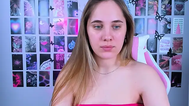 MiaMilas online show from March 2025 05:31:02 AM