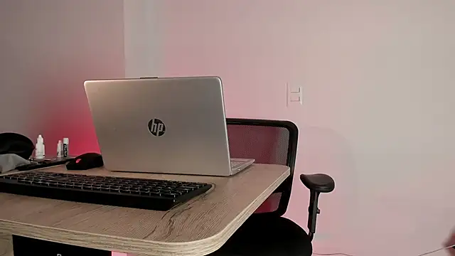 pablo-rincon95 online show from January 2025 11:24:01 PM