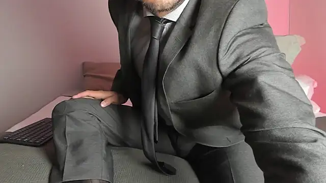 pablo-rincon95 online show from March 2025 11:42:01 AM