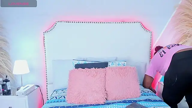 Krystal cambell1 online show from March 2026 04:52:01 PM