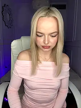 horny blondiee online show from January 2026 12:51:01 PM