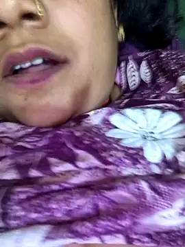 PeaCoooock online show from November 2025 06:13:01 PM