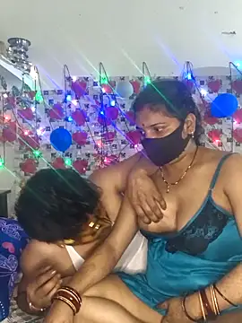 PeaCoooock online show from March 2026 07:44:01 PM