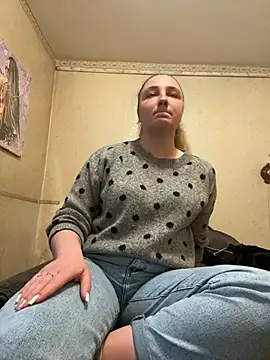 Joannakiss online show from March 2025 02:33:02 PM