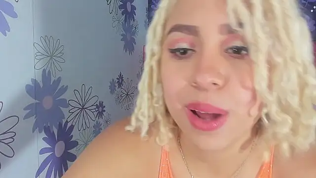 Lucy White   online show from September 2025 09:27:01 PM