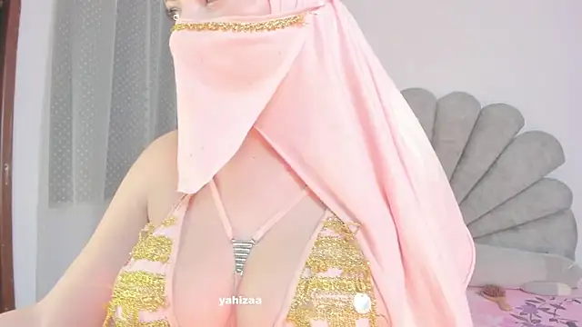 Amaltea online show from October 2025 09:36:01 PM