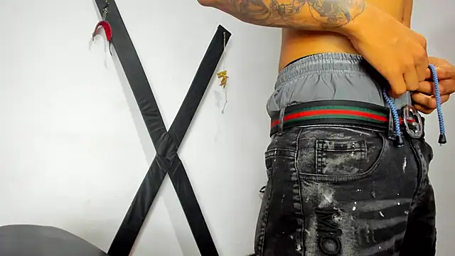 Hana and Zeta online show from March 2025 12:19:02 PM