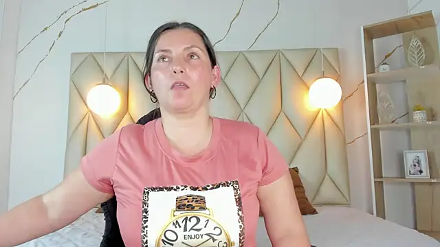 angelswets online show from November 2025 03:44:01 PM