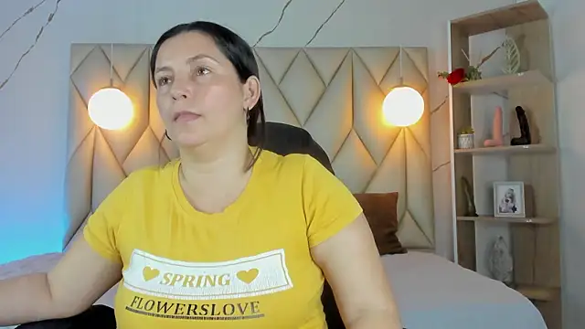 angelswets online show from February 2026 02:21:02 PM