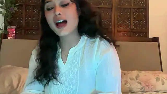 GoddessAnna online show from May 2026 04:57:01 PM