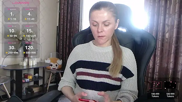 Snapshot of JessieOMays chatting on April 2026 07:57:02 AM JessieOMays online show from April 2026 07:57:02 AM