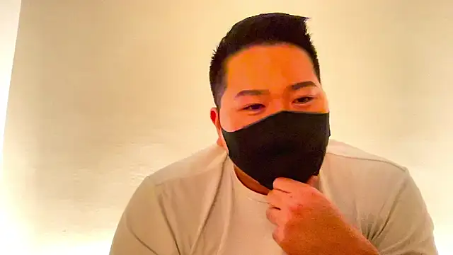 Snapshot of makoto-gmpd chatting on March 2025 01:03:01 PM makoto-gmpd online show from March 2025 01:03:01 PM