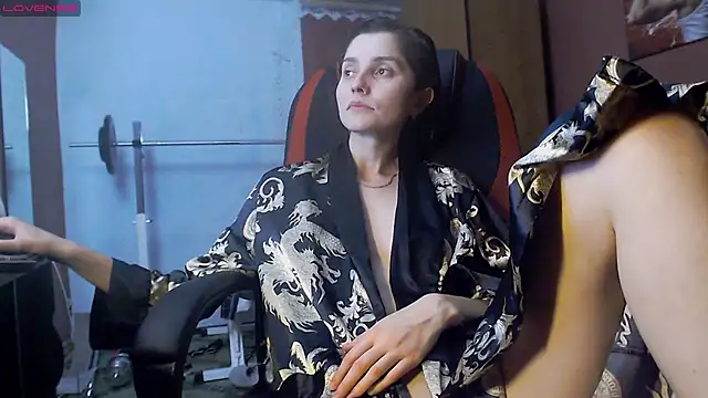 womanstrong78 online show from January 2025 03:50:01 PM