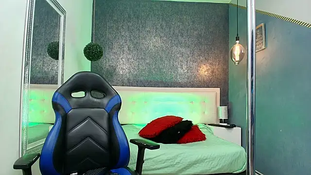 Erick Zhimerman online show from March 2026 04:18:01 AM