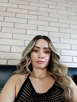 Loly Horny online show from April 2026 10:01:02 PM