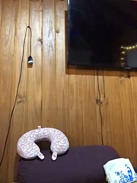 EffyScarlet online show from October 2025 11:00:02 PM