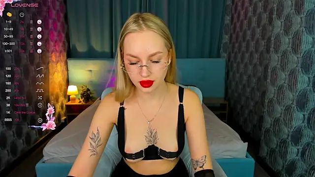 Snapshot of Carol__Cox chatting on January 2025 11:24:01 PM Carol Cox online show from January 2025 11:24:01 PM