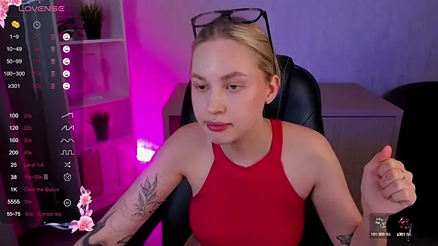 Snapshot of Carol__Cox chatting on February 2025 02:01:02 AM Carol Cox online show from February 2025 02:01:02 AM