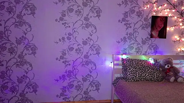 FridaCure online show from November 2025 06:53:02 PM