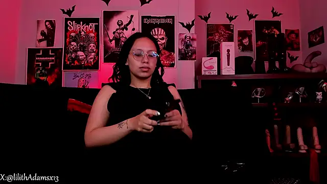 Snapshot of lilith-deveraux chatting on April 2026 04:52:01 PM lilith-deveraux online show from April 2026 04:52:01 PM