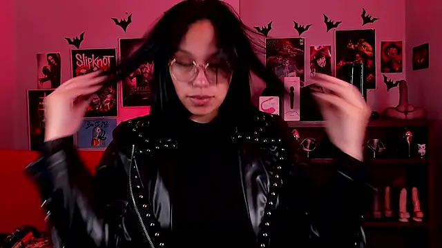 Snapshot of lilith-deveraux chatting on April 2026 11:18:01 PM lilith-deveraux online show from April 2026 11:18:01 PM