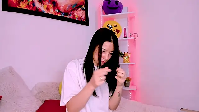 Manuelaa mejiia online show from March 2025 02:01:01 PM