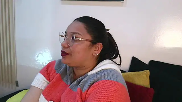 virtual charm online show from January 2026 07:11:01 PM