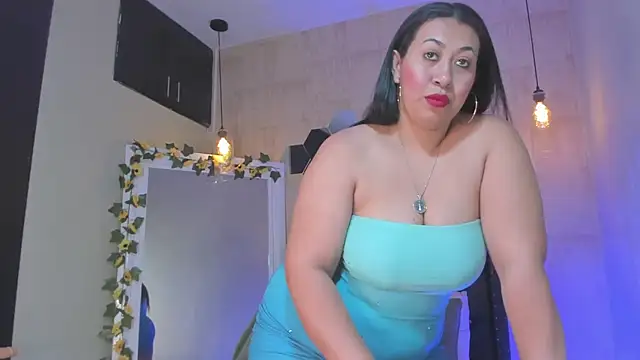 Snapshot of Fransheska-mon chatting on May 2026 02:13:02 PM Fransheska-mon online show from May 2026 02:13:02 PM