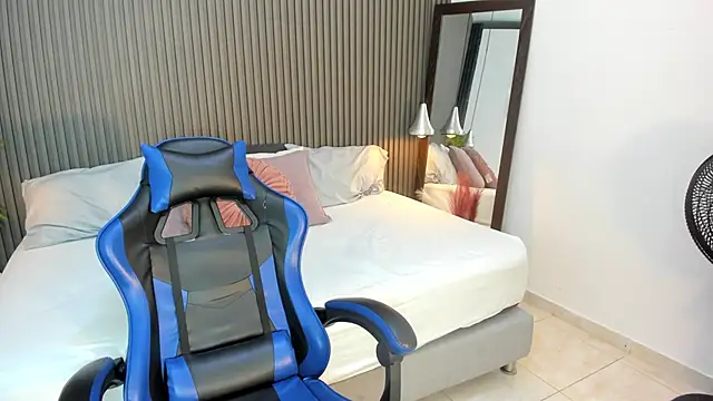 Axel brunette1 online show from April 2026 02:53:02 AM