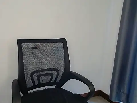 Eastqueen online show from December 2024 01:55:01 PM