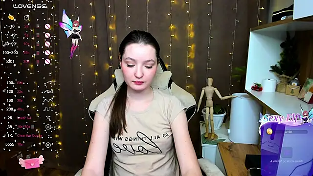 Fairyy Moon online show from December 2024 02:59:02 PM