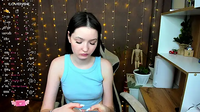 Fairyy Moon online show from January 2025 11:37:02 AM