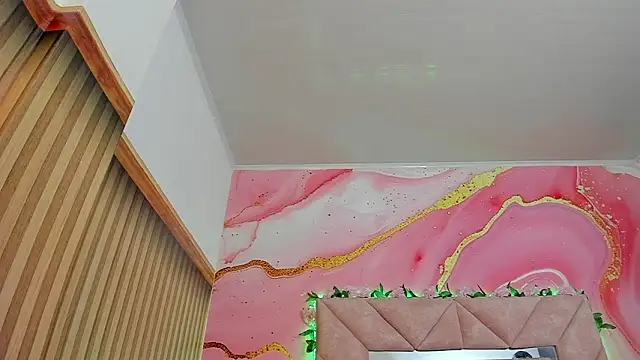 Taylor  cooper online show from February 2026 06:20:02 PM