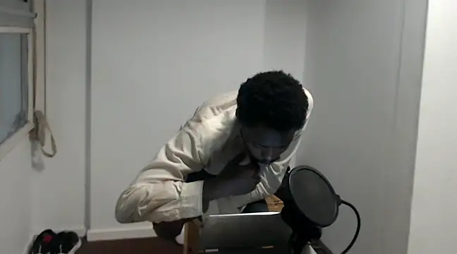 Snapshot of Mastertopdome chatting on March 2025 10:06:02 PM Mastertopdome online show from March 2025 10:06:02 PM