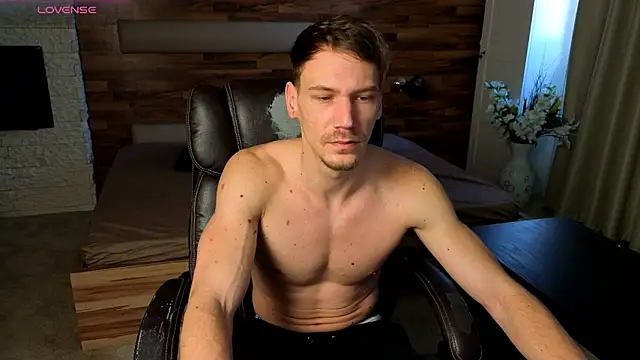 MateoBenjaminX online show from March 2026 11:49:01 AM