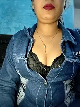 Snapshot of Shanaya_Hotty chatting on December 2024 07:25:02 PM Shanaya Hotty online show from December 2024 07:25:02 PM