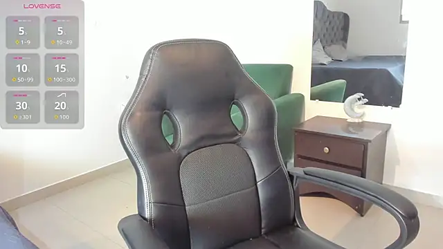  maria foxx  online show from October 2025 06:30:02 PM