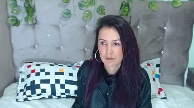 Snapshot of saray_hot202cl chatting on January 2025 02:38:02 AM saray hot202cl online show from January 2025 02:38:02 AM