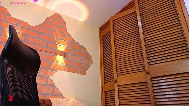 Dylanstonne online show from December 2025 09:33:02 PM