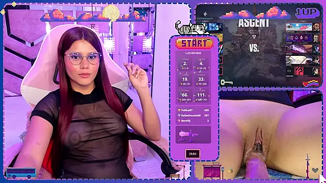 Snapshot of Sara-Hill chatting on December 2024 10:52:01 PM Sara-Hill online show from December 2024 10:52:01 PM