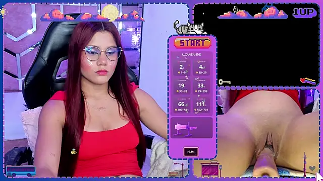 Snapshot of Sara-Hill chatting on December 2024 08:08:01 PM Sara-Hill online show from December 2024 08:08:01 PM