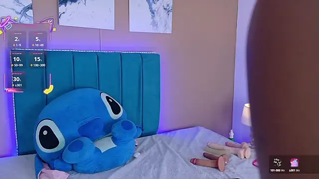 ahvi ebony online show from October 2025 01:42:02 PM