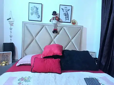 MonyCassius online show from December 2025 12:14:01 PM