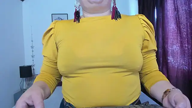 MonyCassius online show from June 2026 12:29:01 PM