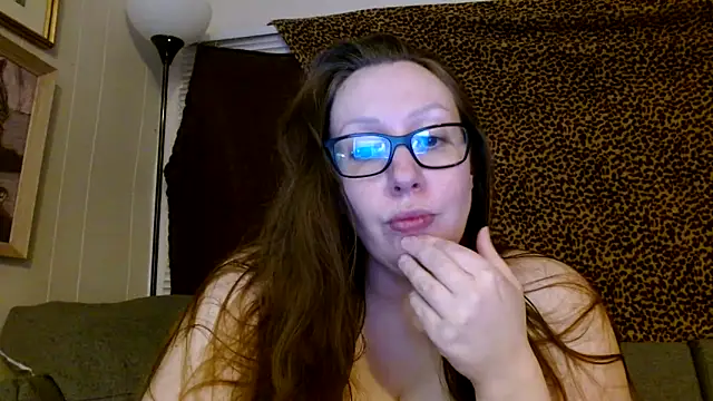 Snapshot of fallonangelxo chatting on January 2025 02:07:02 AM fallonangelxo online show from January 2025 02:07:02 AM